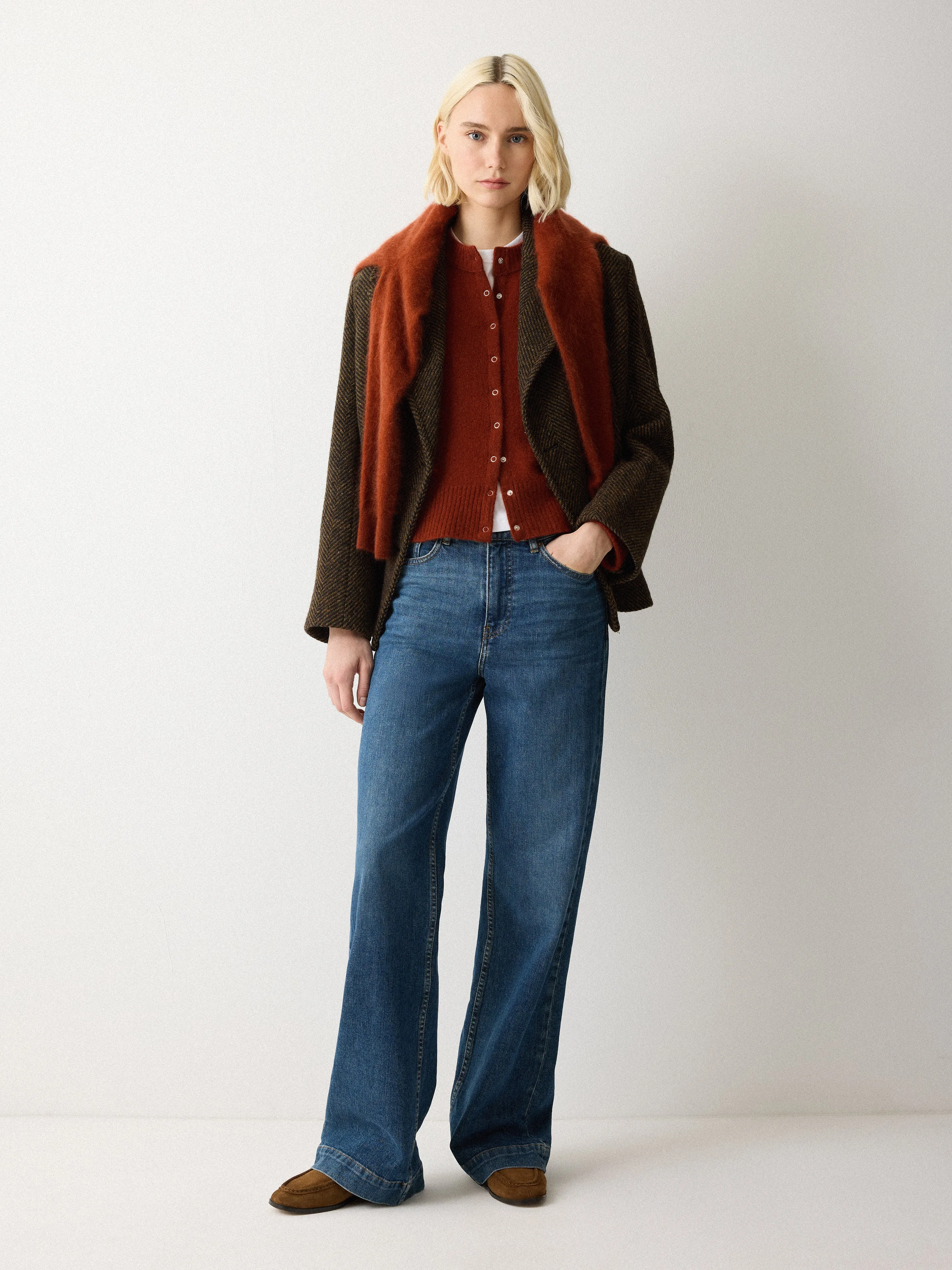 Cloud Cashmere Petersham Cardi | Auburn sold by Jigsaw product image thumbnail 2