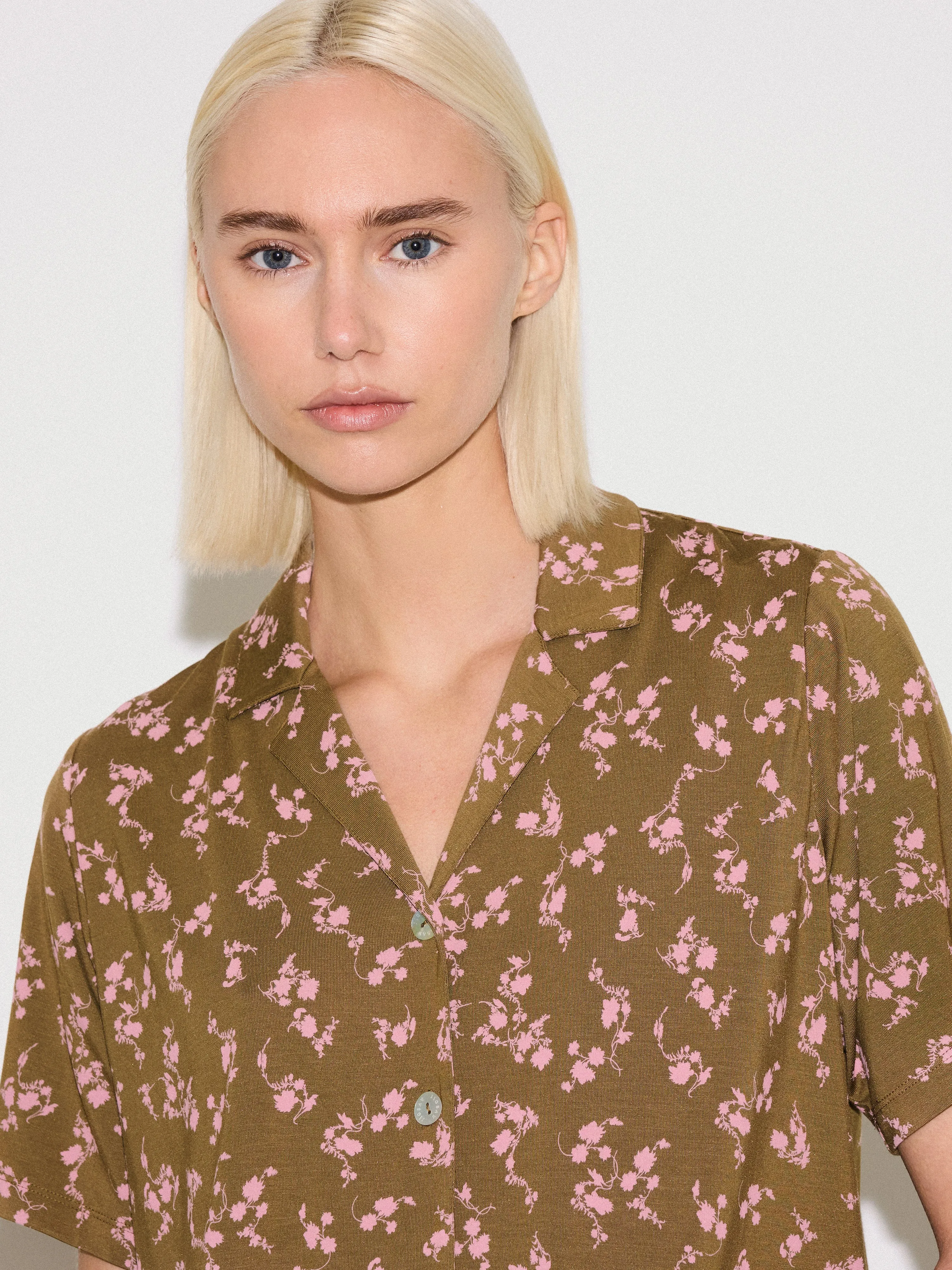 Swirl Posy Cropped Pyjama | BROWN sold by Jigsaw product image thumbnail 3