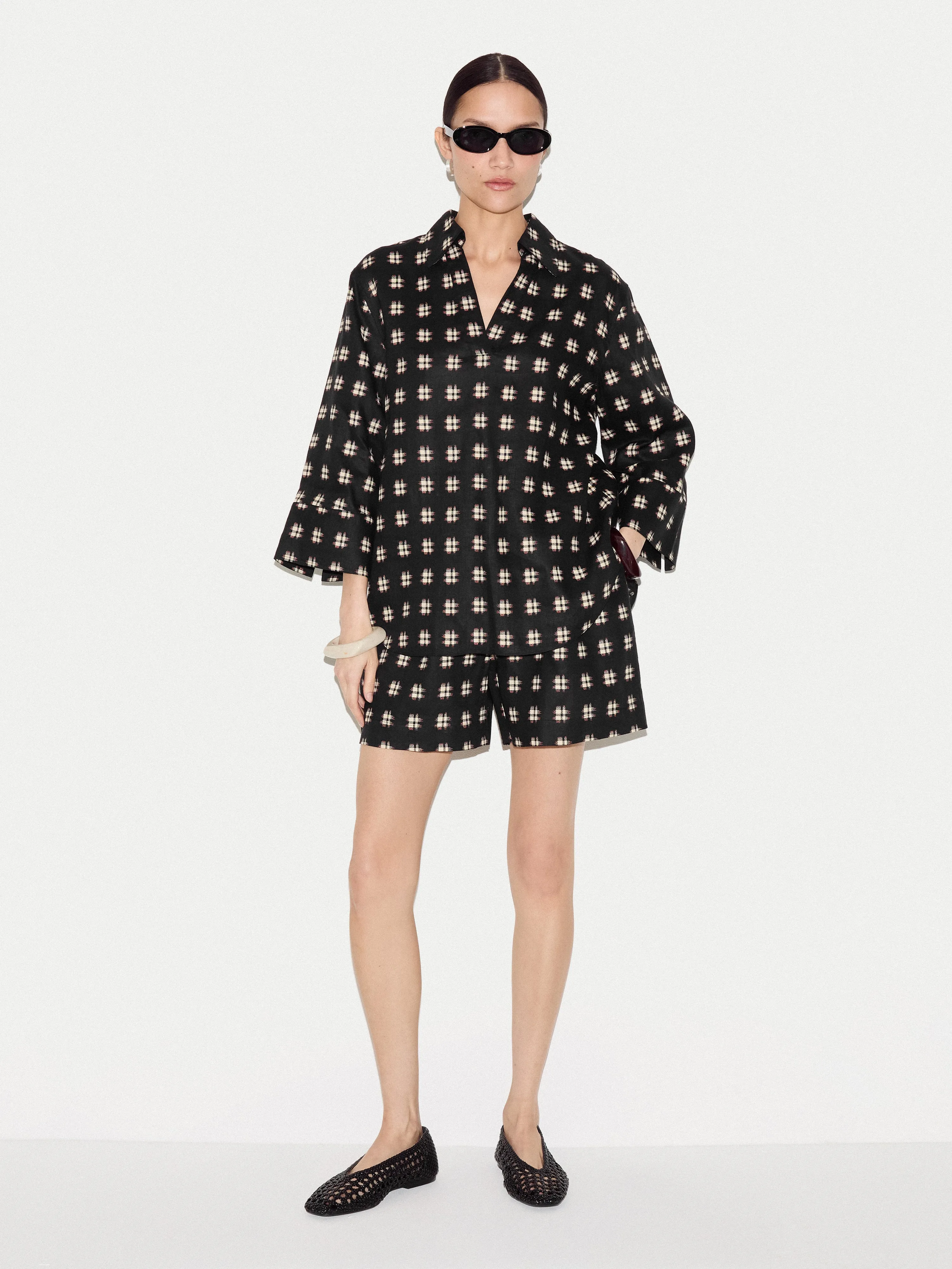 Geo Check Linen Short | Black sold by Jigsaw product image thumbnail 2