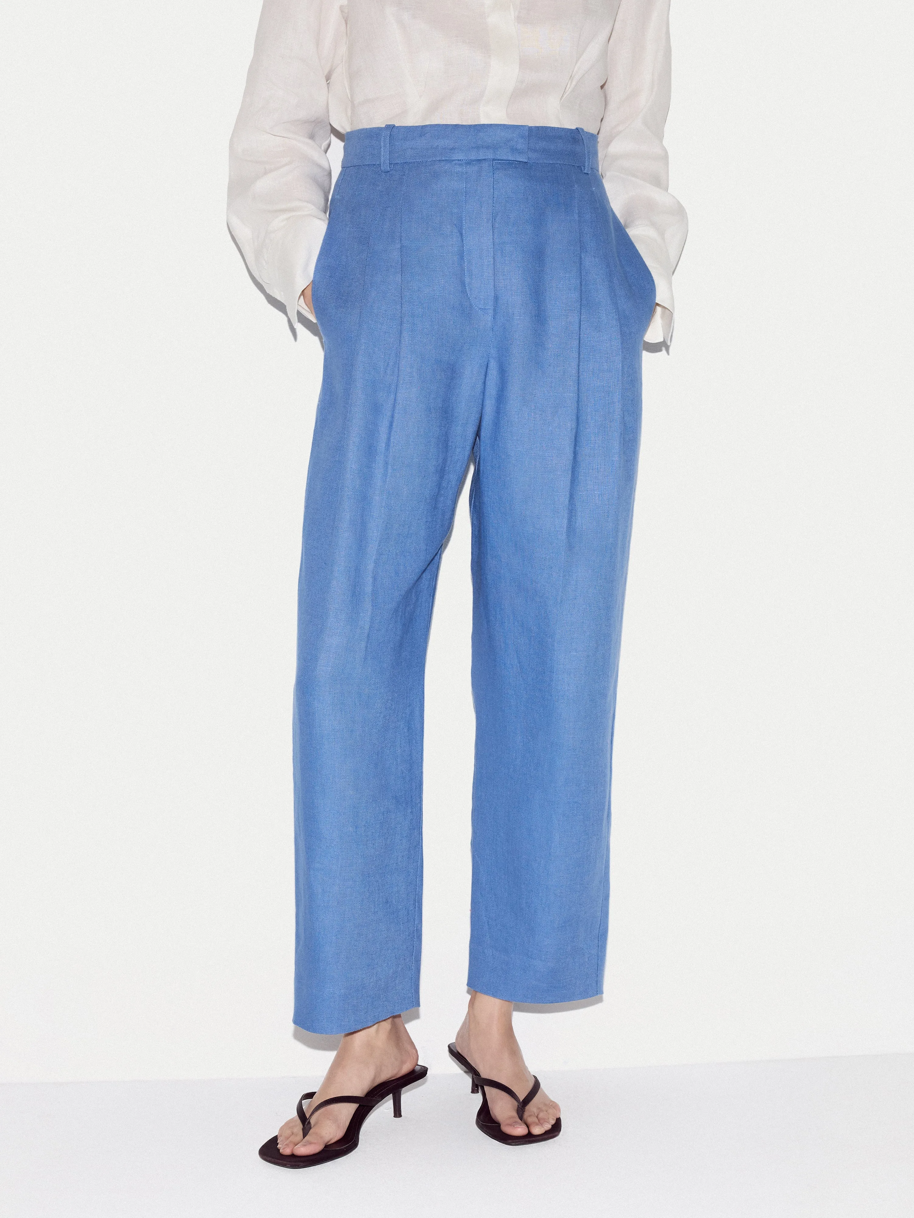 Linen Pleat Tapered Trouser | Blue sold by Jigsaw product image thumbnail 2