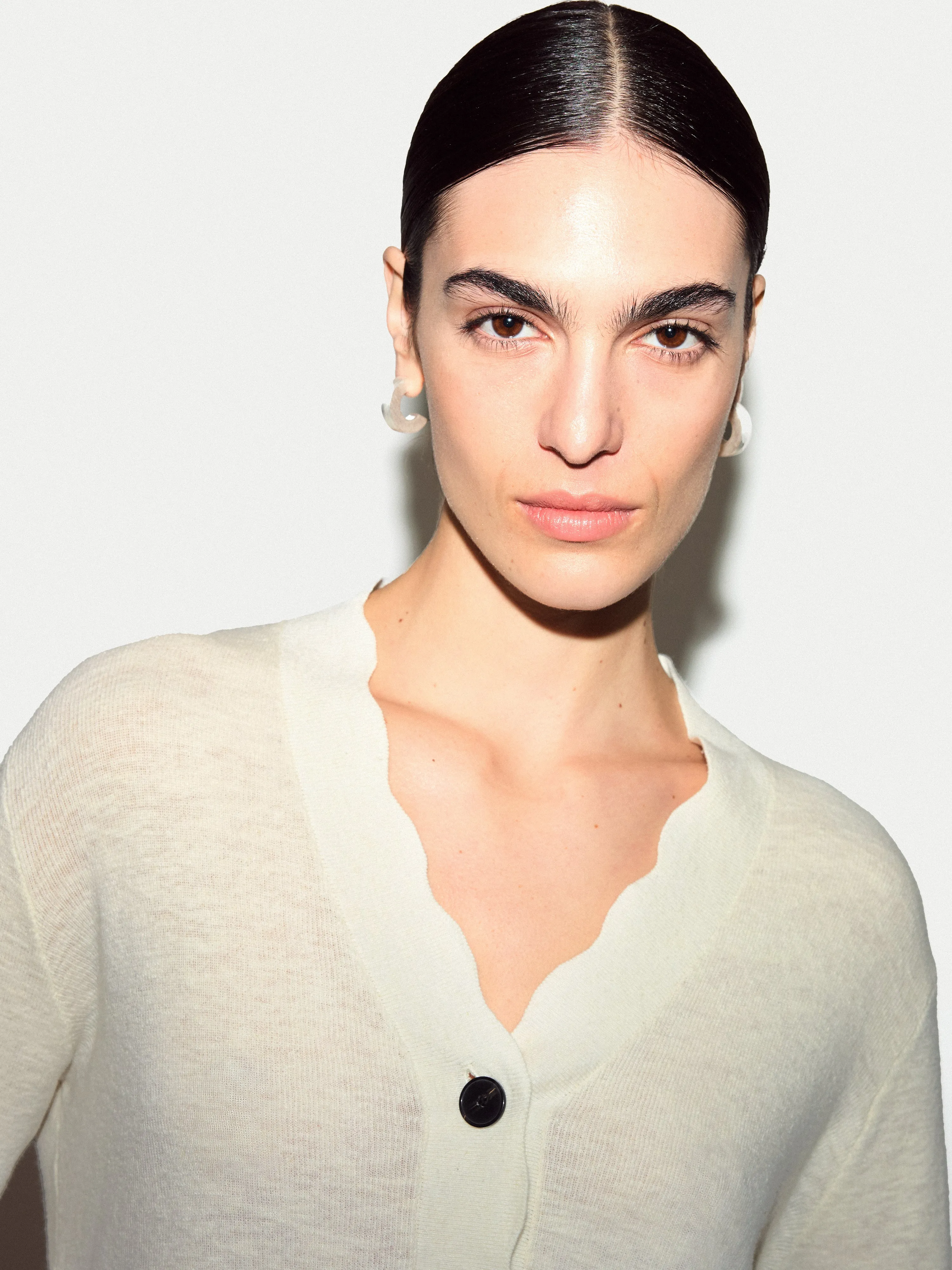 Linen Cotton Scallop Cardigan | Ivory sold by Jigsaw product image thumbnail 4