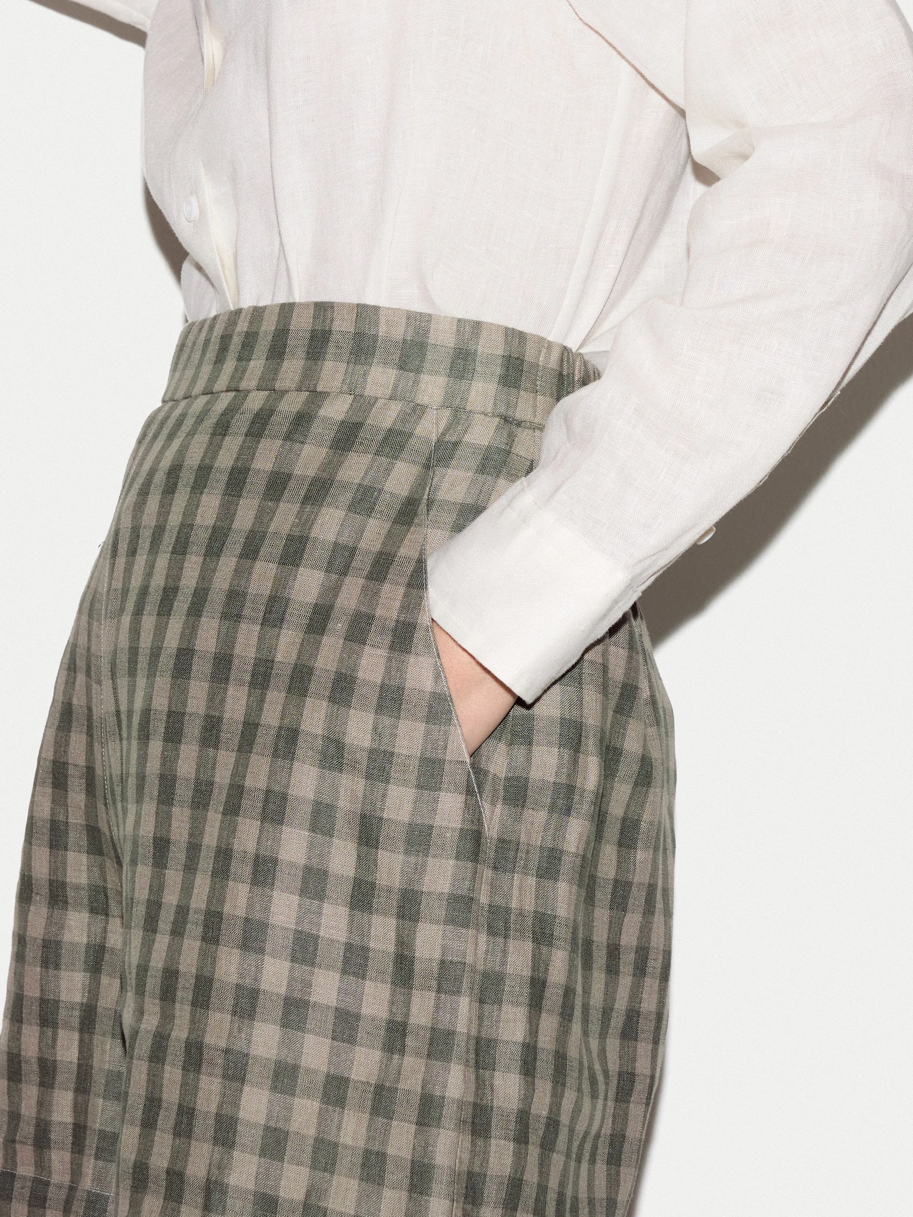 Mara Linen Checked Short | Green sold by Jigsaw product image thumbnail 4