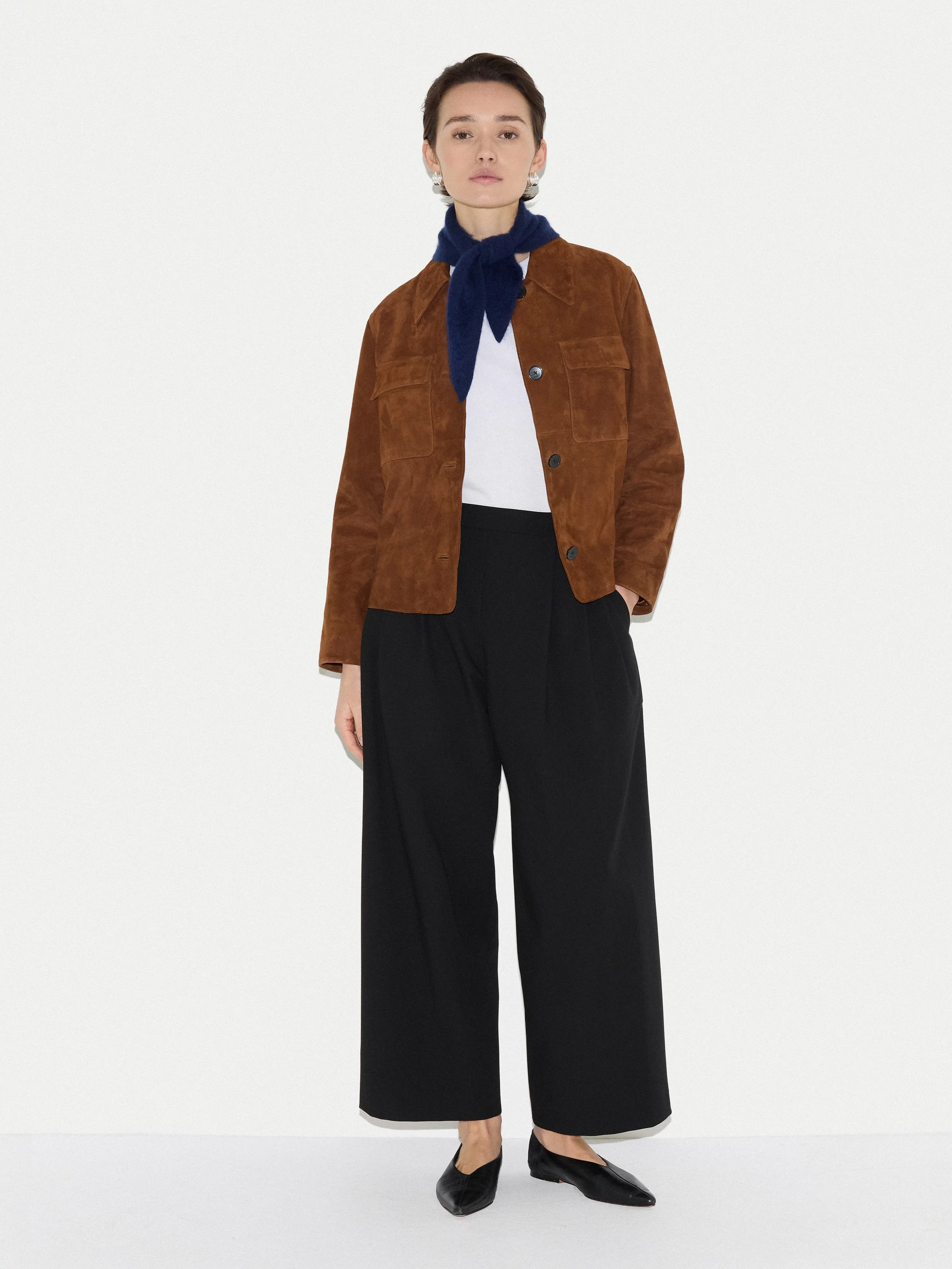 Modern Crepe Pleat Trouser | Black sold by Jigsaw product image thumbnail 3