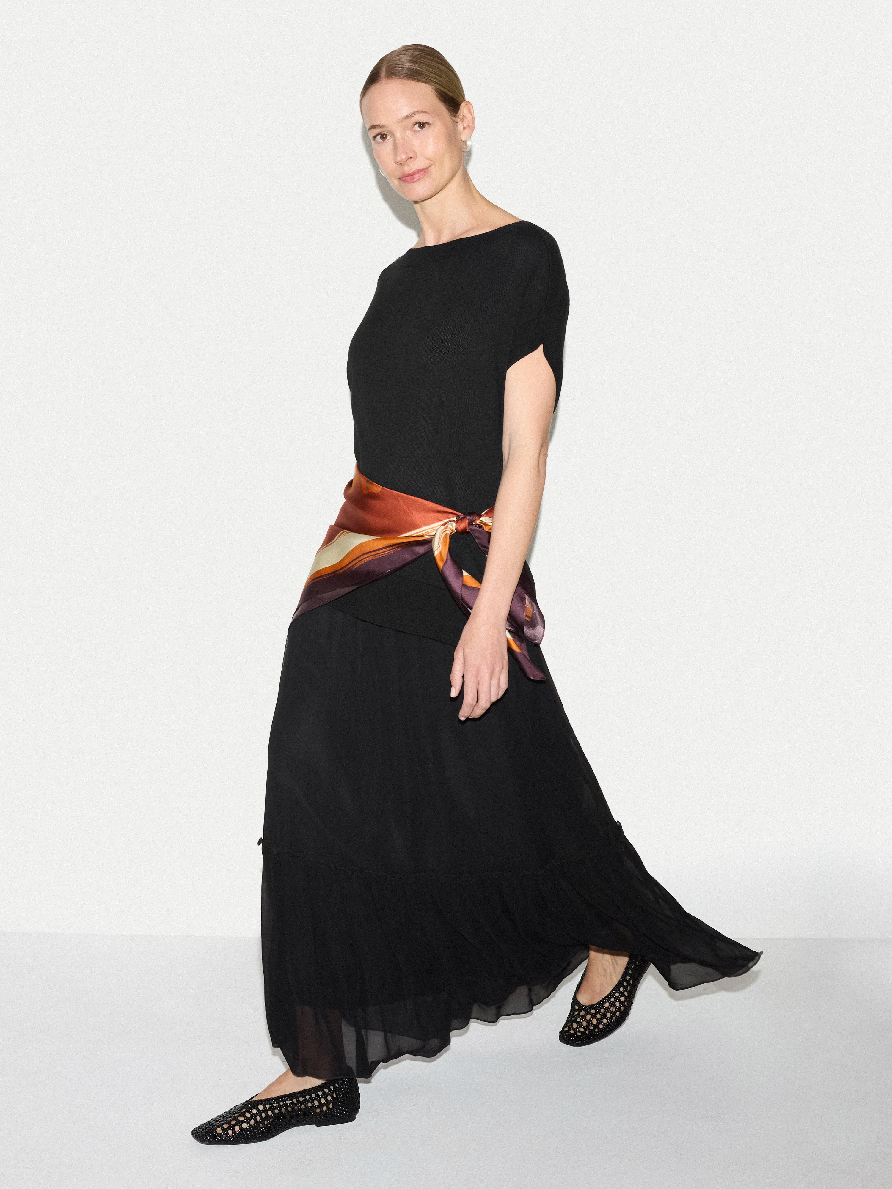 Knit Flowy Dress | Black sold by Jigsaw