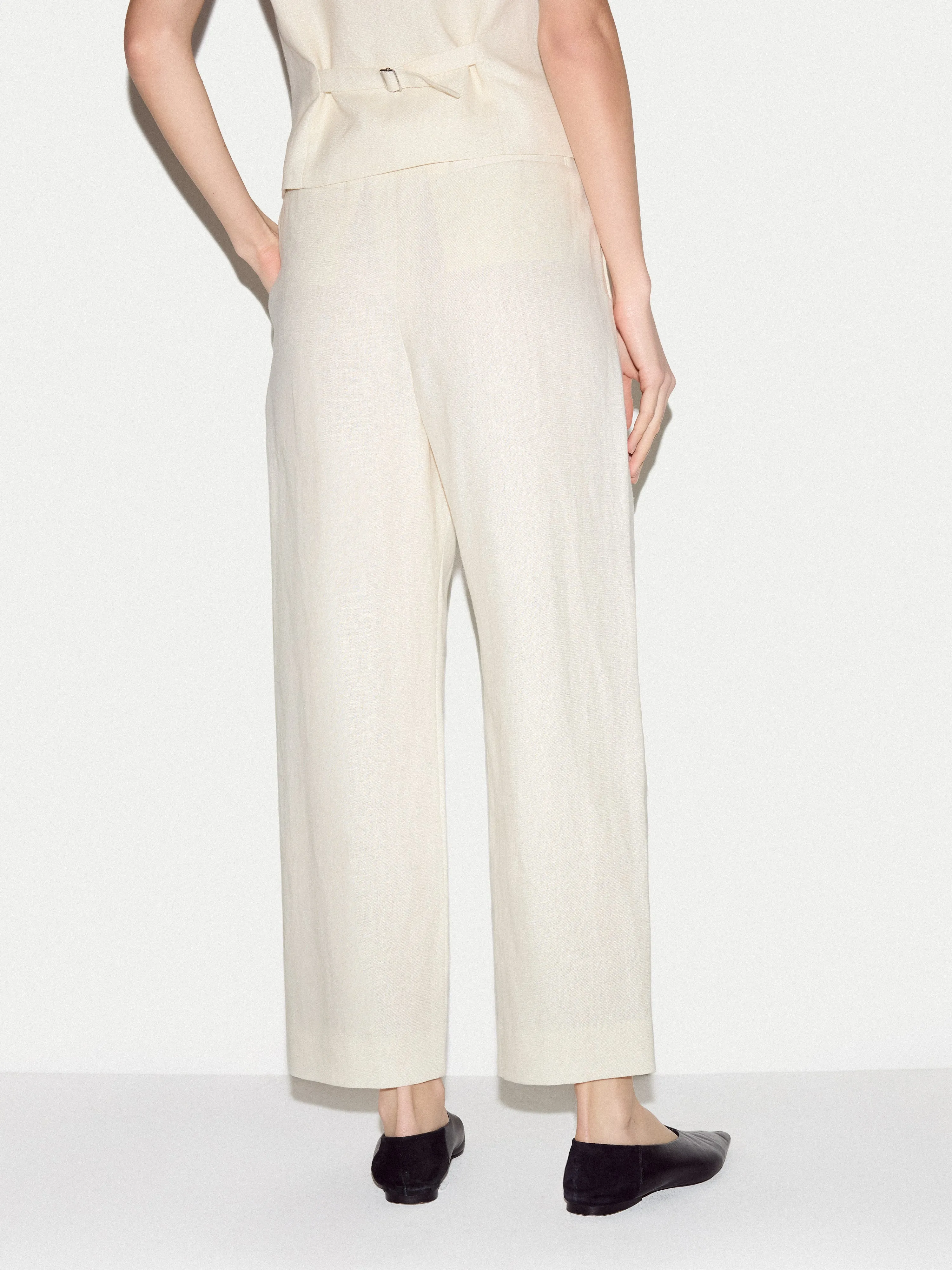 Linen Pleat Tapered Trouser | Cream sold by Jigsaw product image thumbnail 3