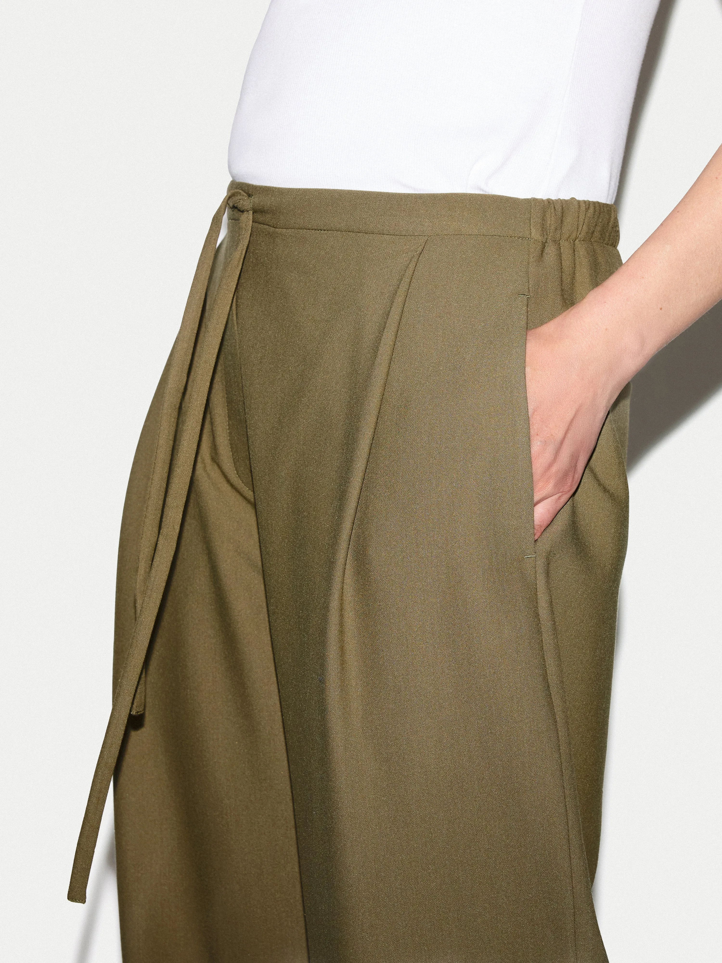 Tailored Drawstring Trouser | Green sold by Jigsaw product image thumbnail 4