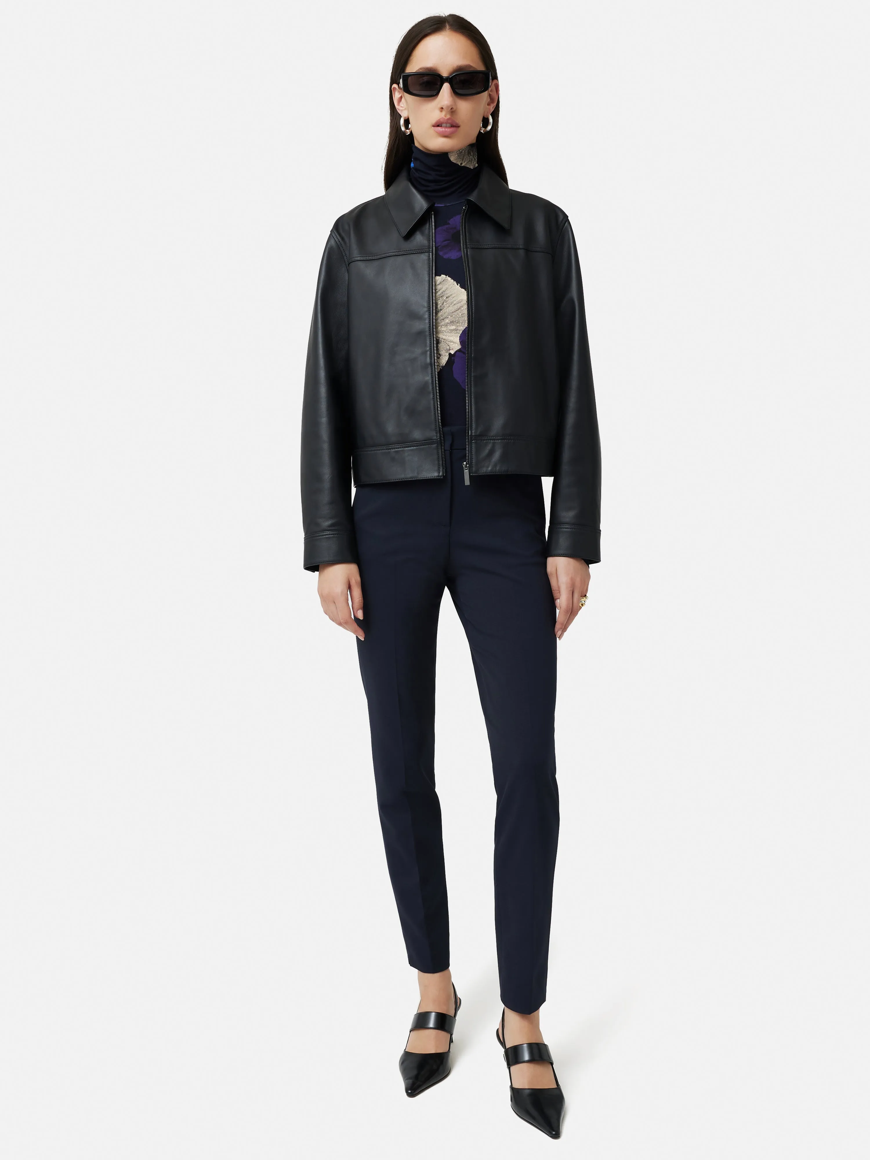 Italian Wool Stretch Paris Slim Fit Trouser | Navy sold by Jigsaw product image thumbnail 4