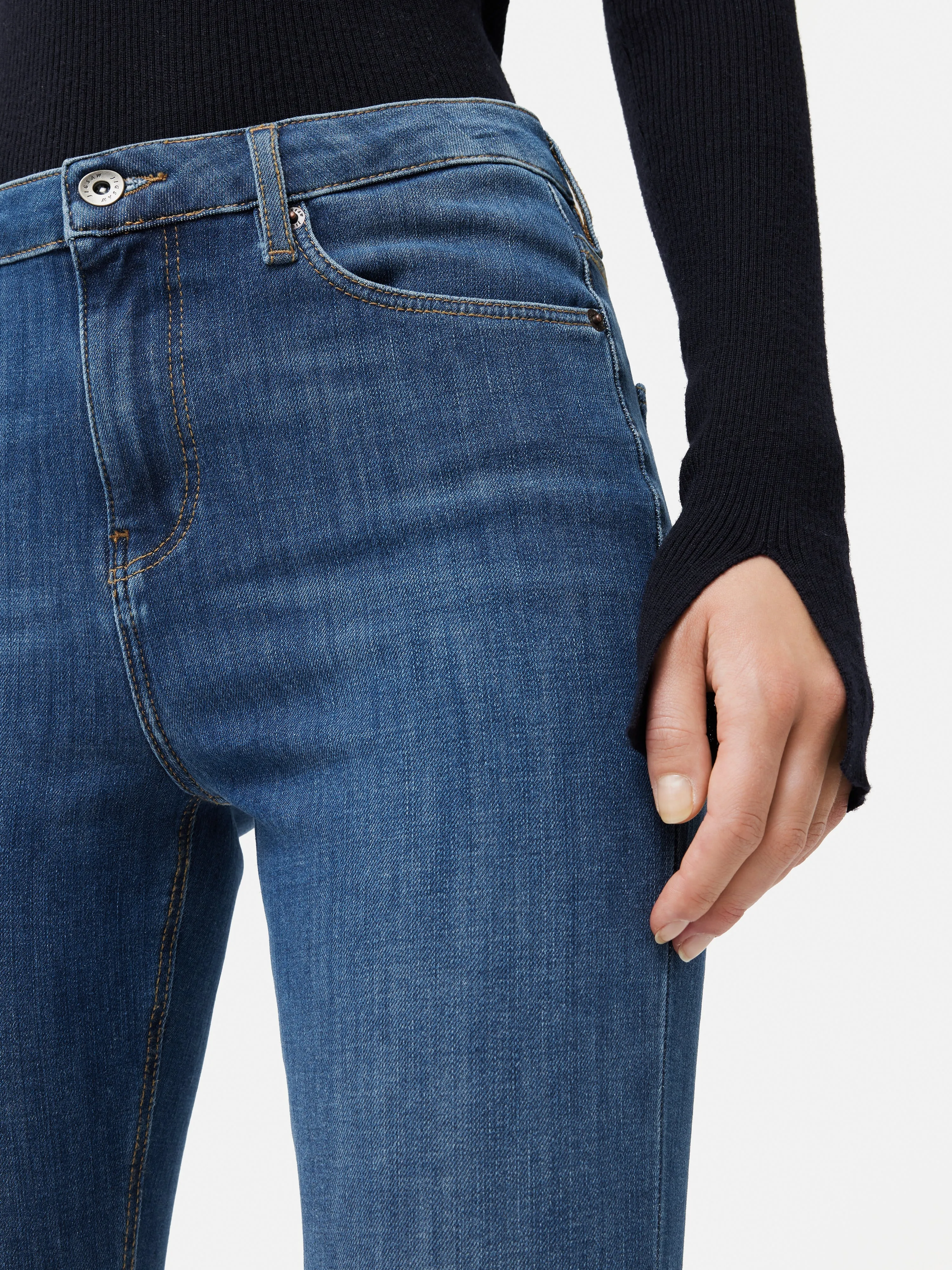 Richmond Skinny Jean | Vintage Mid Blue sold by Jigsaw product image thumbnail 5