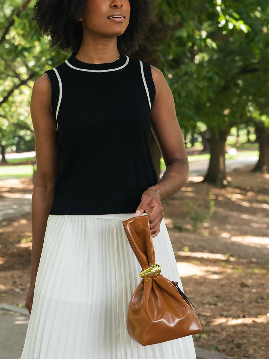 Selina Vegan Bucket Bag sold by Jen & Co. product image thumbnail 5