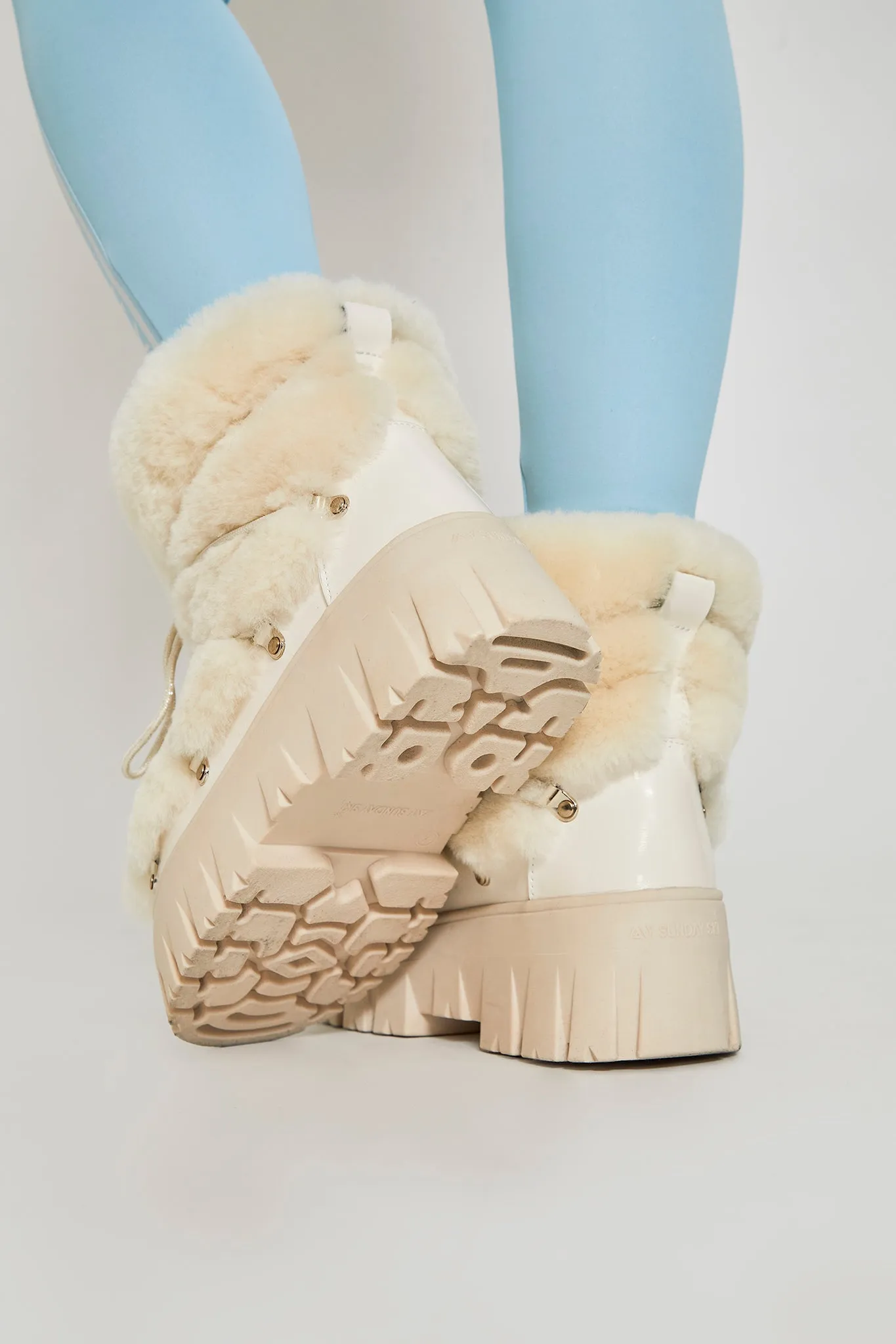Lug Tread Shearling Snow Boots - Short Cream sold by My Sunday Ski product image thumbnail 3